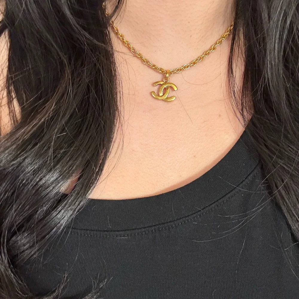 Vintage Chanel Small Gold CC Chain Pendant Necklace
